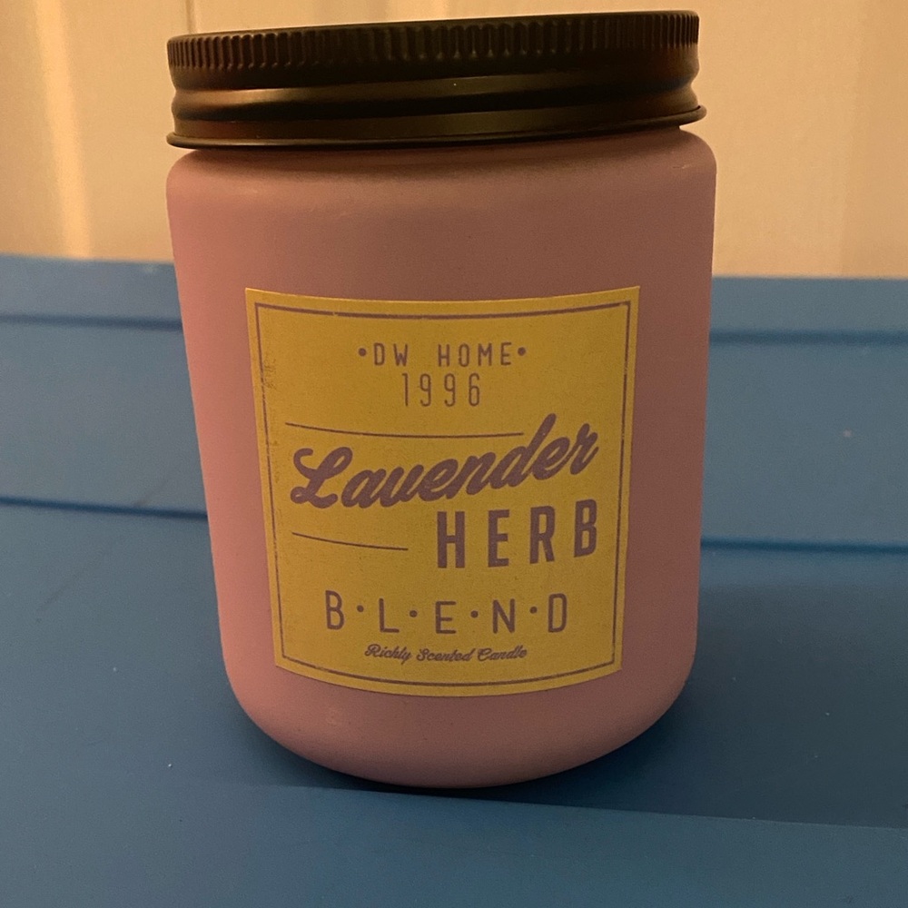 💜NWT! DW Home Lavender Herb Blend Candle💜